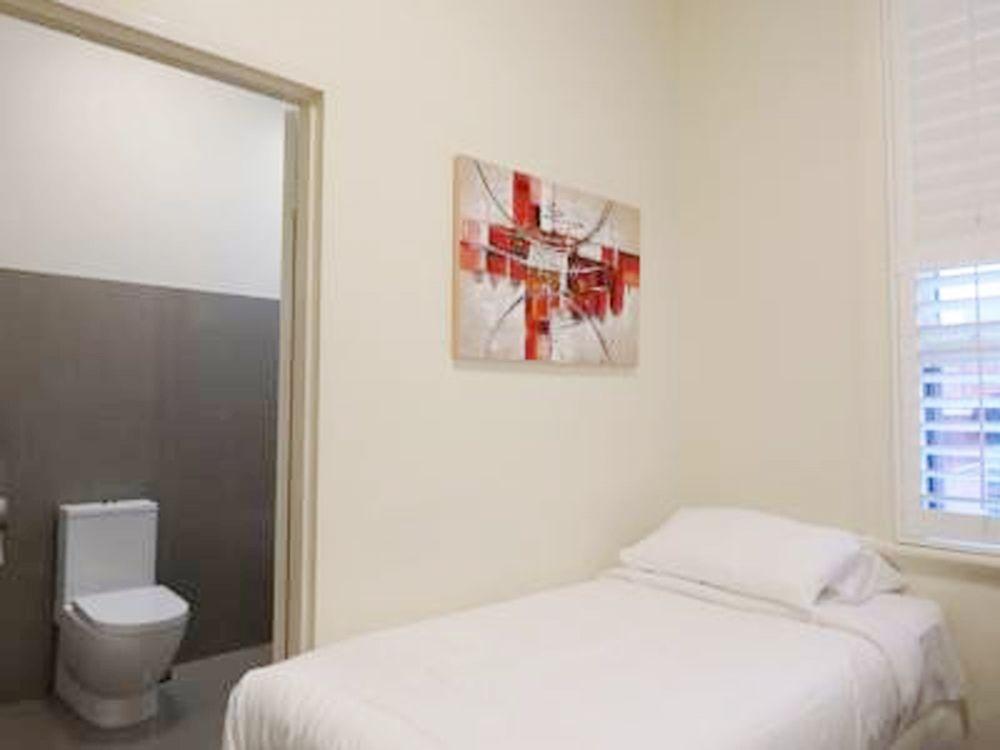 Naughtons Hotel Melbourne Buitenkant foto